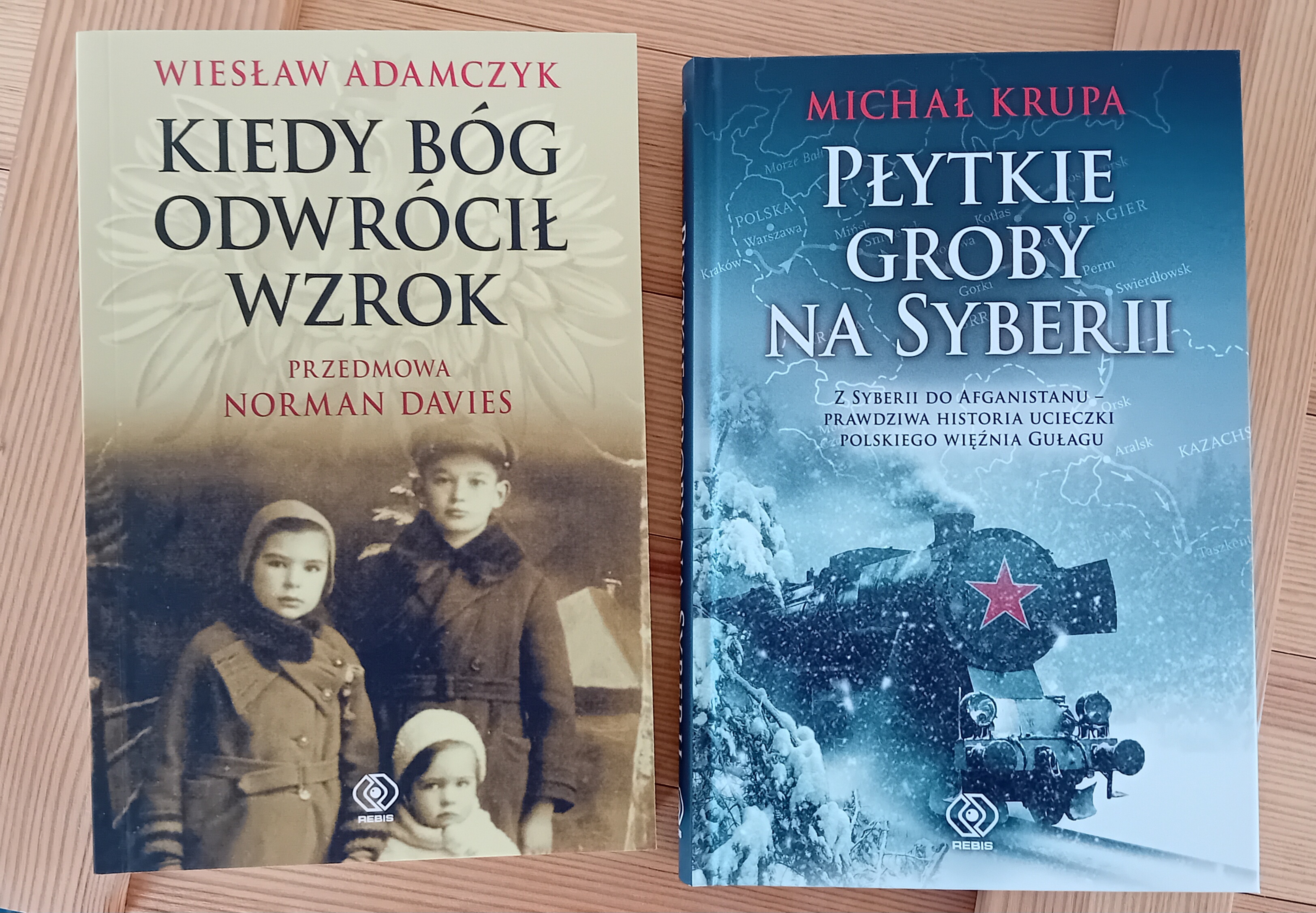 DW REBIS: Ponownie w sprzedazy: "Kiedy Bóg odwrócił wzrok" i 'Płytkie groby na Syberii"