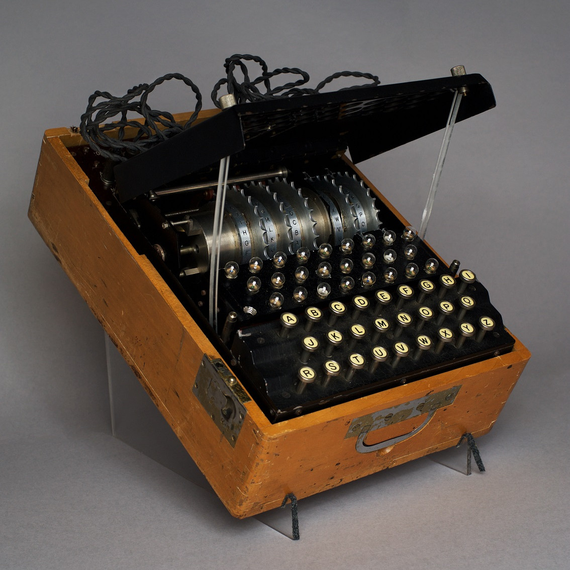 Enigma z londyńskiego Instytutu Piłsudskiego trafi do Muzeum Historii Polski