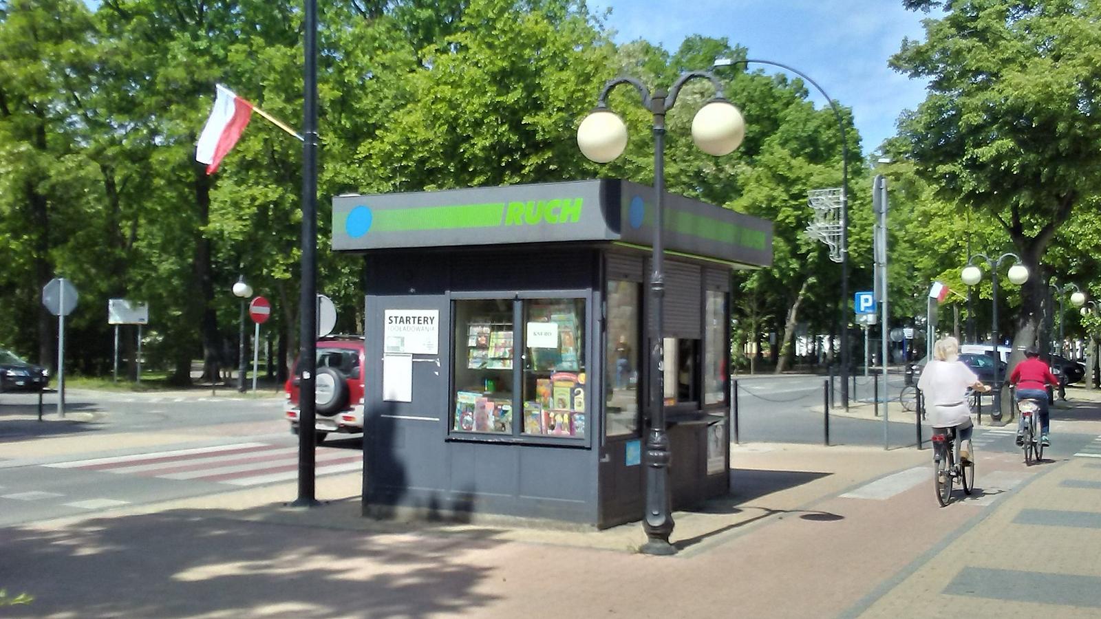 Koniec Koniec Ruchu po 100 latach. Orlen zamyka spółkę, kioski zniknęły z ulic