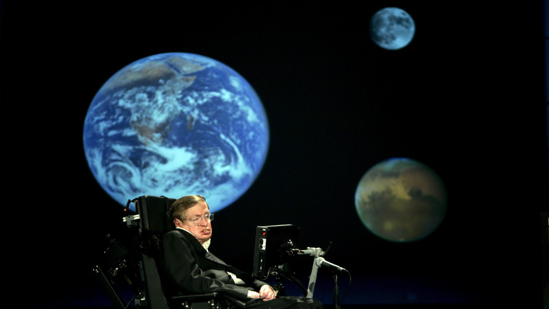  Stephen Hawking